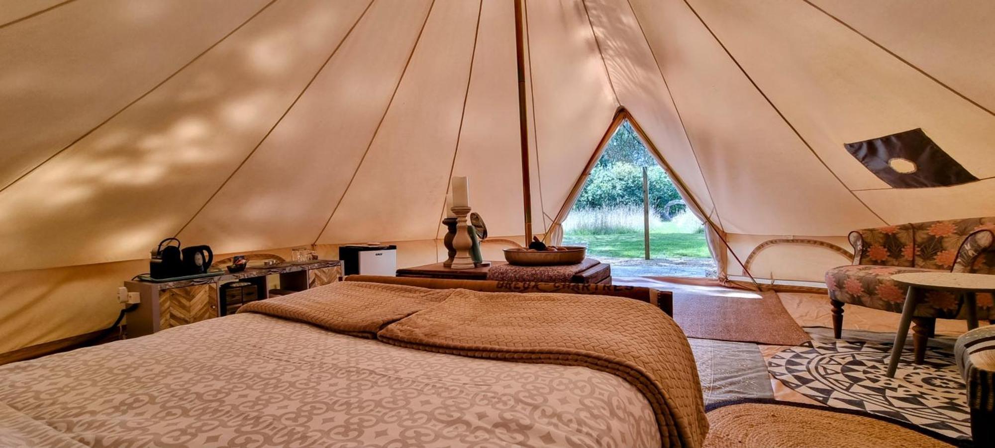 Luxury Bell Tent At Camping La Fortinerie Mouliherne Dış mekan fotoğraf